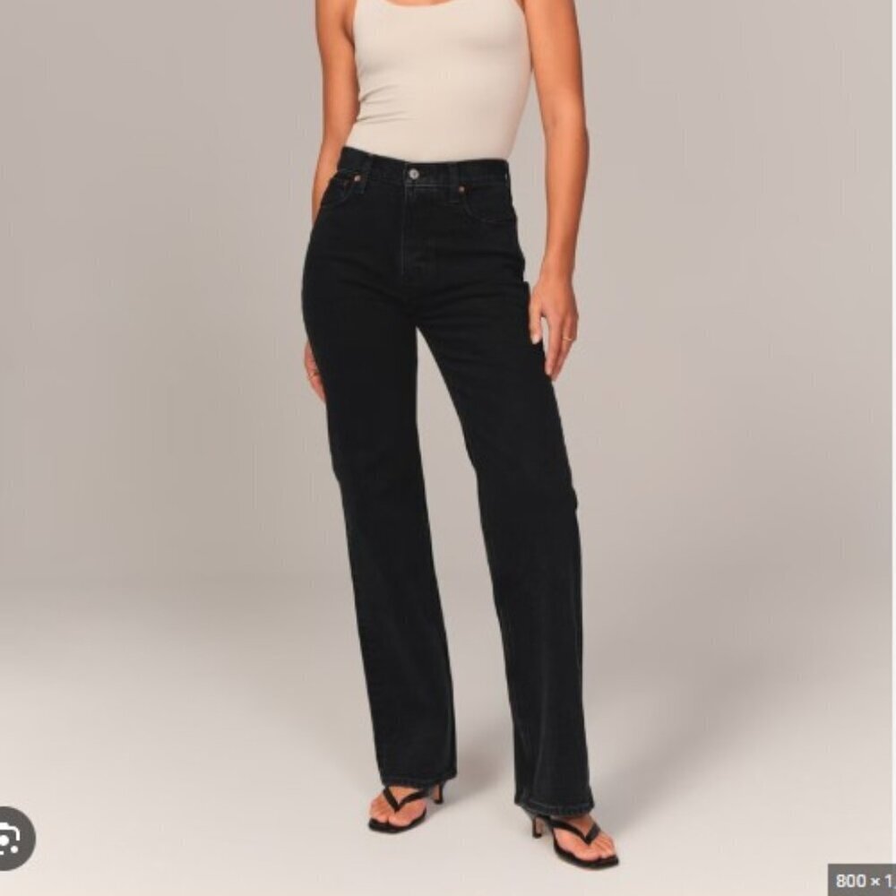 Abercrombie and Fitch High Rise 90s Relaxed Jeans. Size 26 Reg